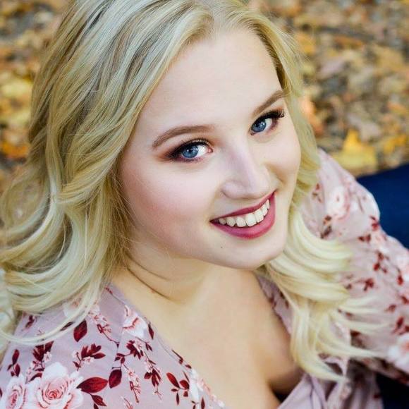 Meet your Posher, Adrienne - Picture 1 of 1